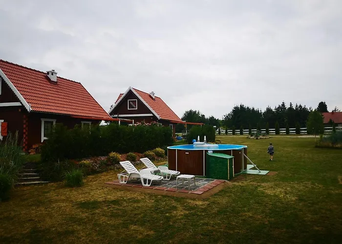 Duzy Dom I Domki Z Bala Mikolajki - Caloroczne